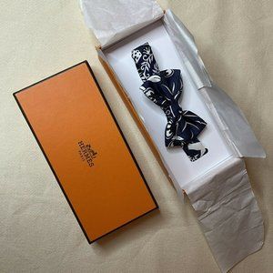 NEW HERMES Paisley Pattern Silk Bow Tie Ribbon